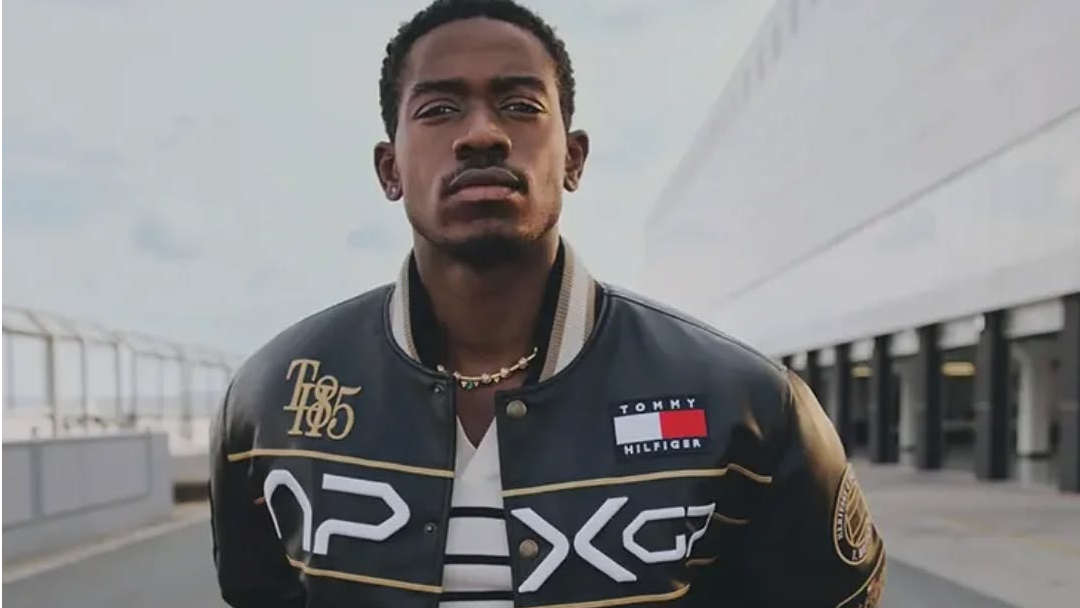 TOMMY HILFIGER TEAMS UP WITH 'F1 THE MOVIE' ON THE APXGP COLLECTION